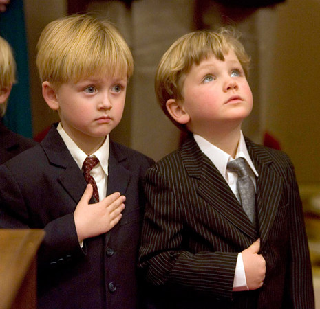 PLEDGE --- As I watched the 40 senators pledge allegiance to the flag, I noticed these two young boys who in 30 years could be standing in the same spot, doing the same thing, wearing the same suits. They are Aidan Garamendi, 4, left and Ben Garamendi-Hesser, 4, right, grandsons of John Garamendi, there to watch their grandfather be sworn in as lieutenant governor.
January 7, 2007